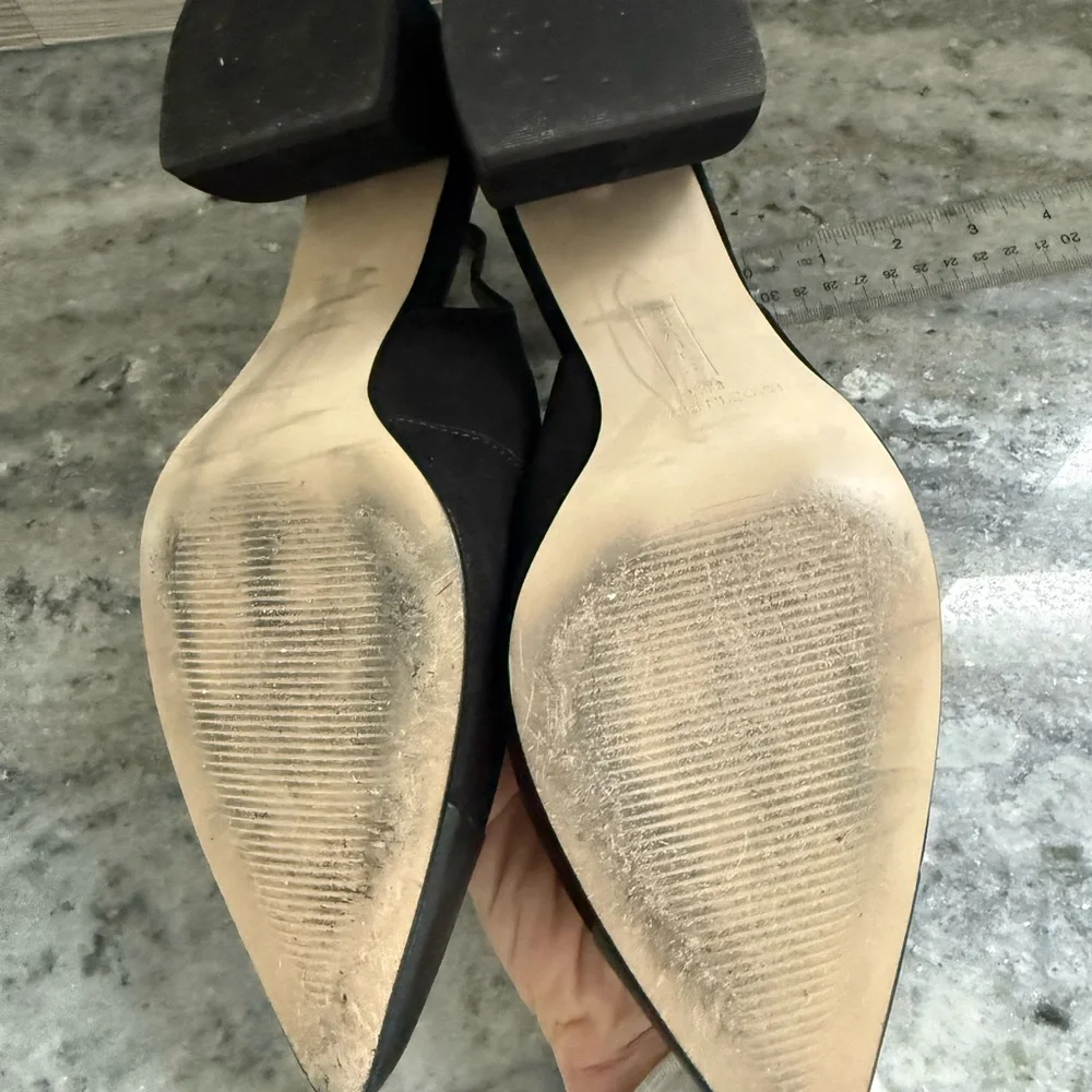 Real Suede Steve Madden Black Two-Tone Pointed Slingback Pumps - Picture 7 of 7